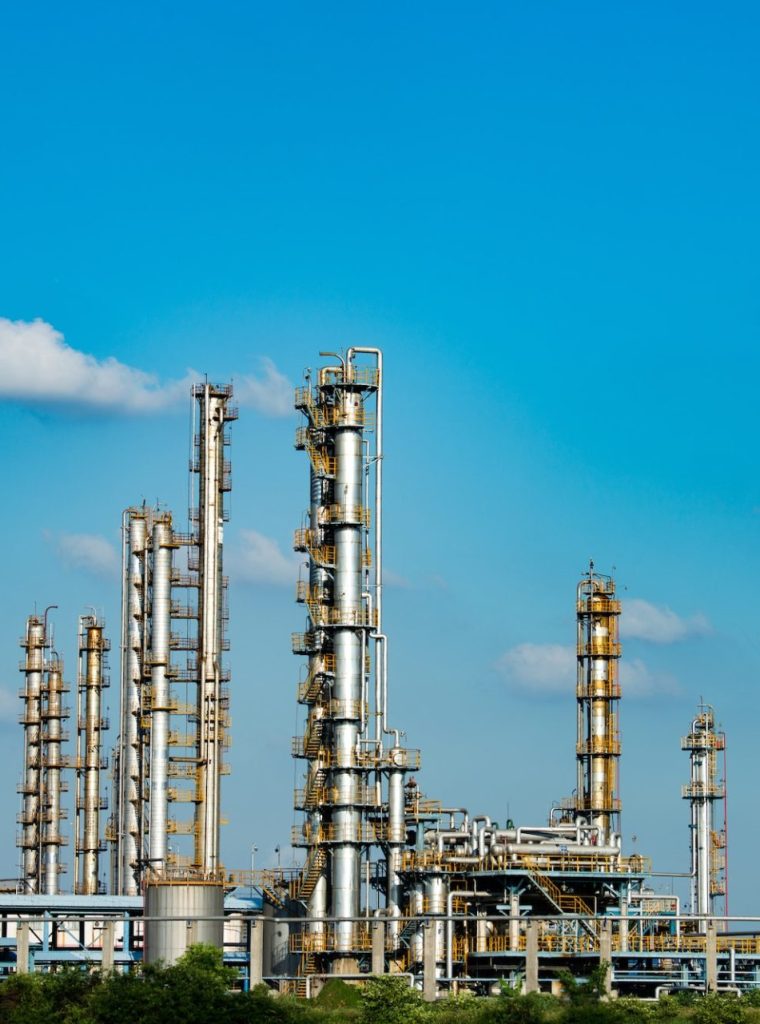 oil-refineries-1-e1673760576992